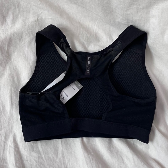 Nike Women's Sports Bra - BNWT - Picture 3 of 4